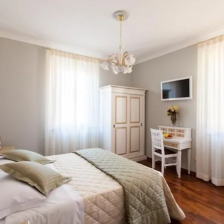 Il Portico E Caffe - Centro Citta 3*