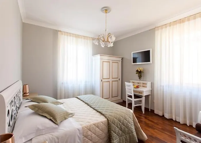 Il Portico E Caffe - Centro Citta 3*